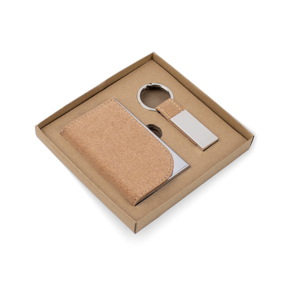 CONJUNTO COMPOSTO POR UM PORTA-CARTÕES E UM CHAVEIRO